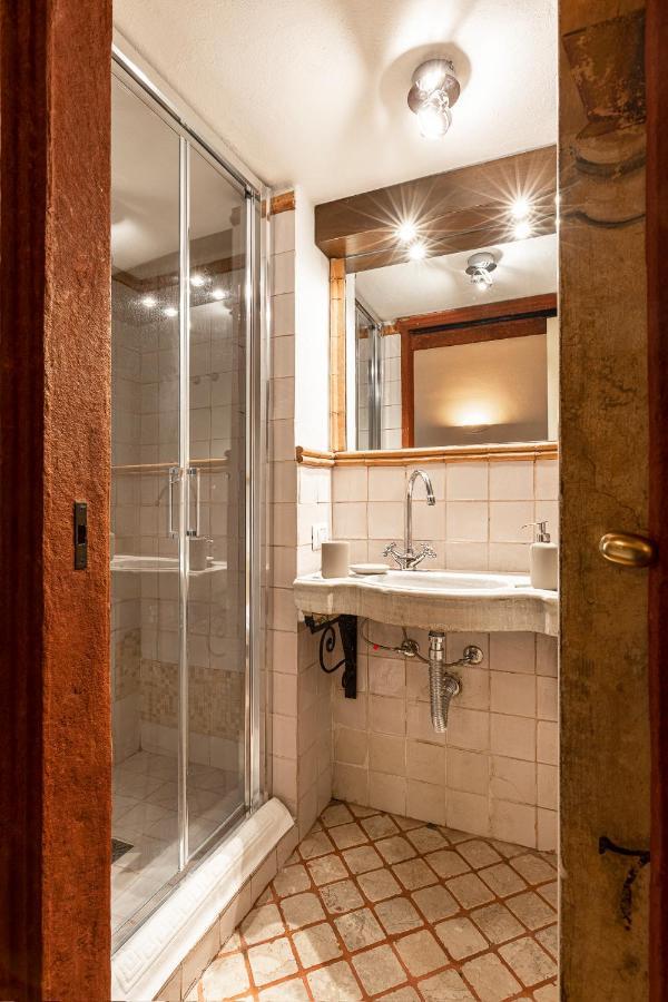 Cozy House In Naviglio Grande - Homy Apartments Milano Ngoại thất bức ảnh